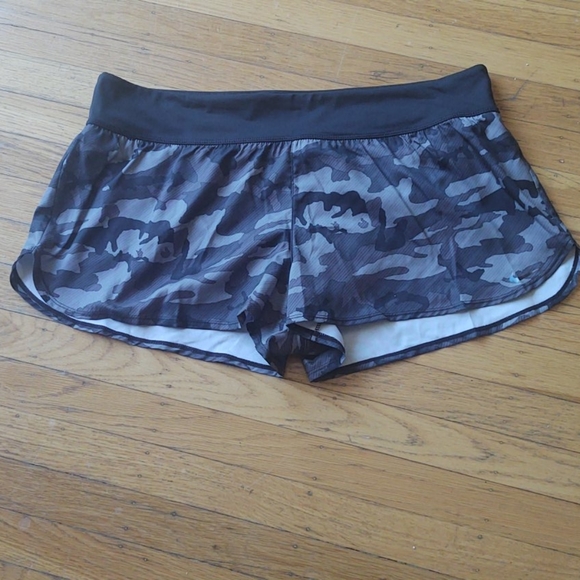 Nike Pants - BRAND NEW WITH TAGS Nike Camo Shorts